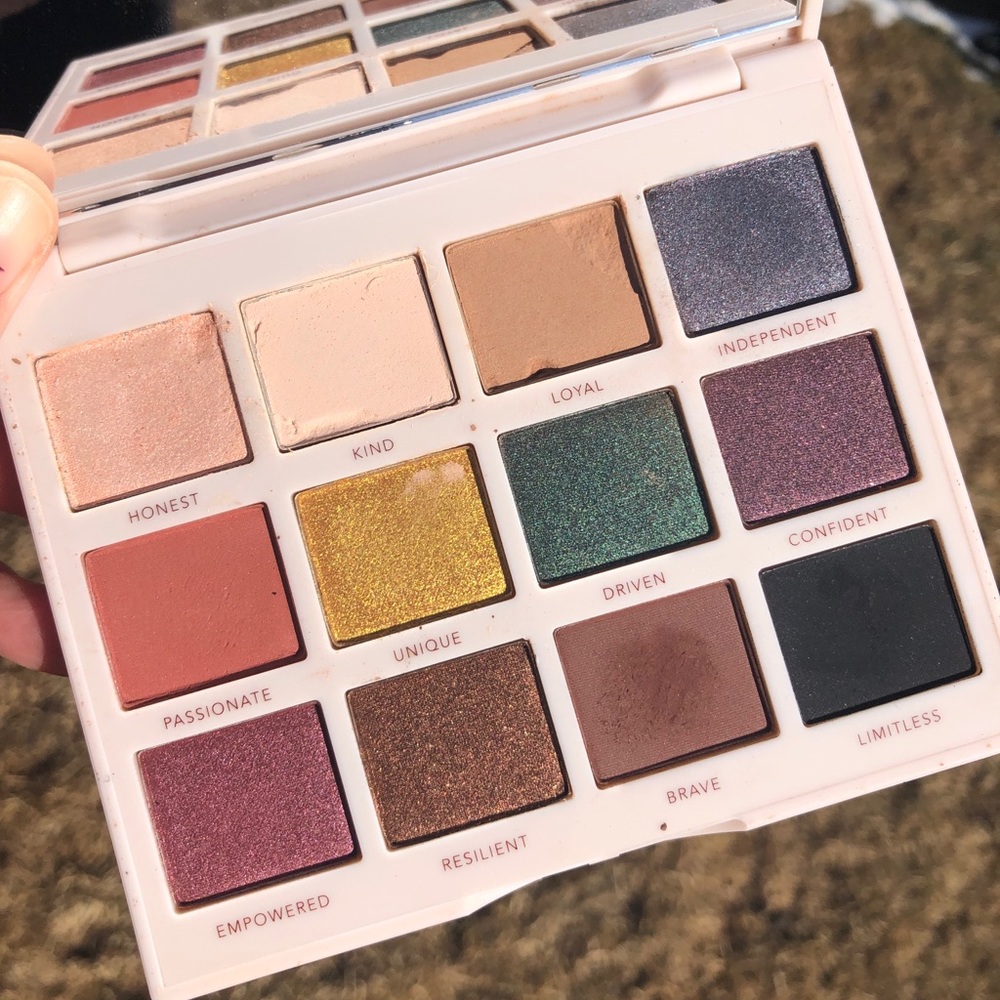 Persona Cosmetics Identity 2 palette